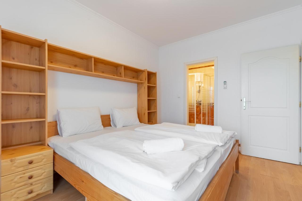 Egyuett A Csalad II Apartman By Bltn Шіофок Екстер'єр фото